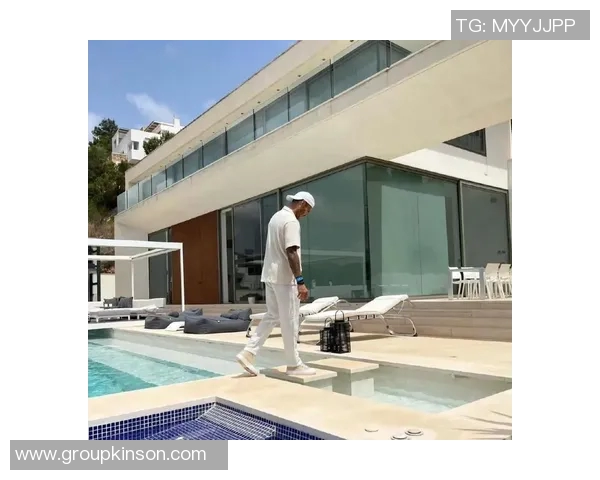 走进足球明星的奢华豪宅探秘他们的生活与梦想